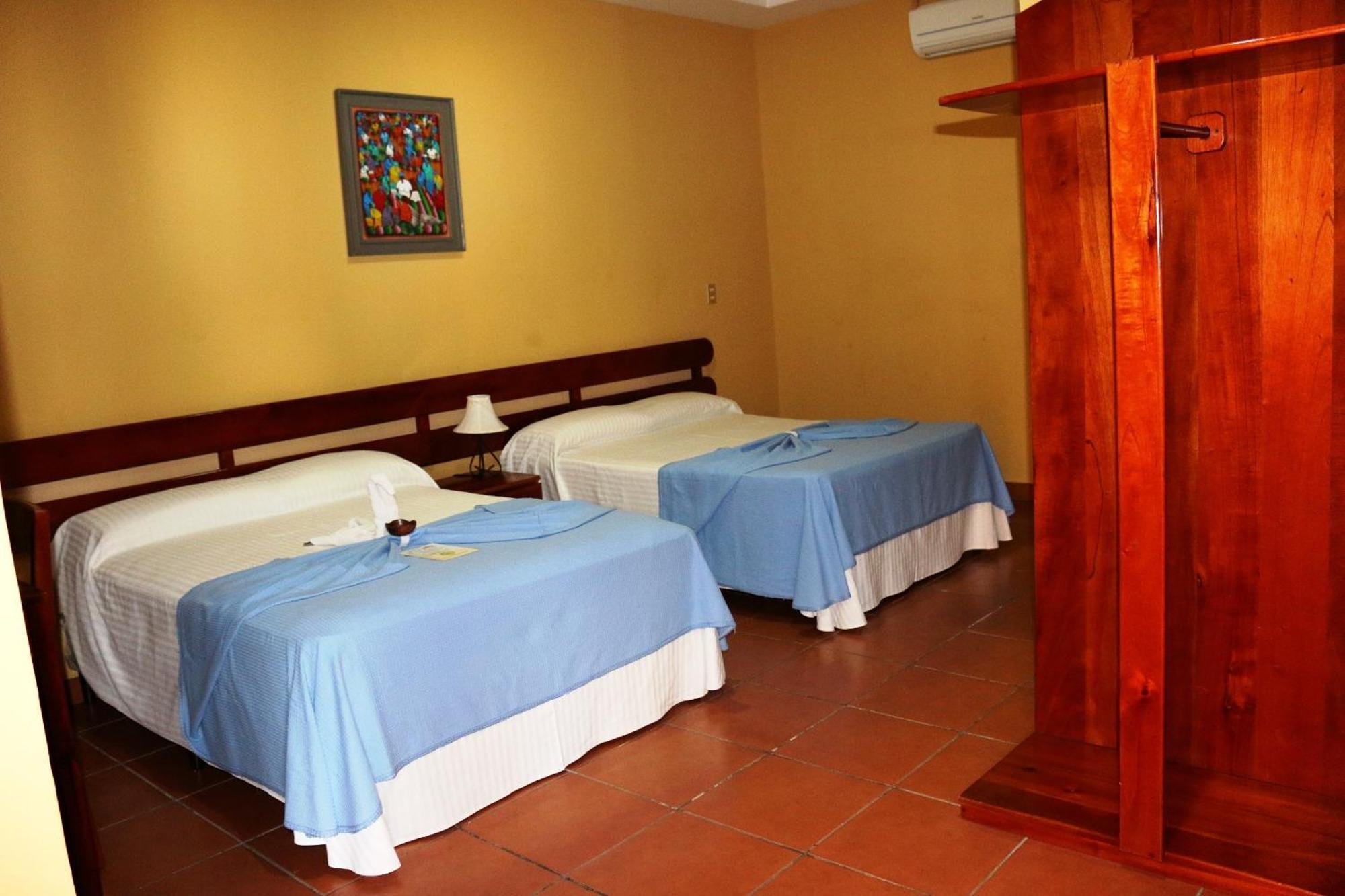 Hotel Los Arcos Estelí Kamer foto